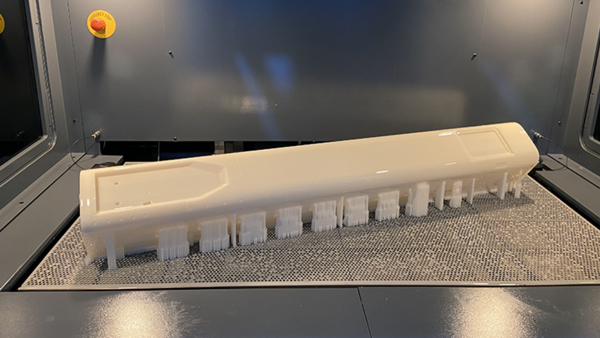 The Impact of Large Build Volume in SLA Technology on Manufacturing Processes